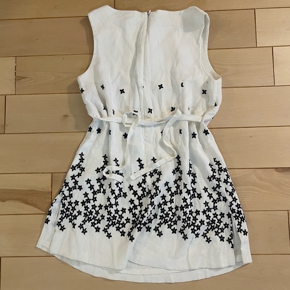 Beautiful Mimi Maternity sleeveless linen top, white with black flowers, Small - Picture 3 of 6